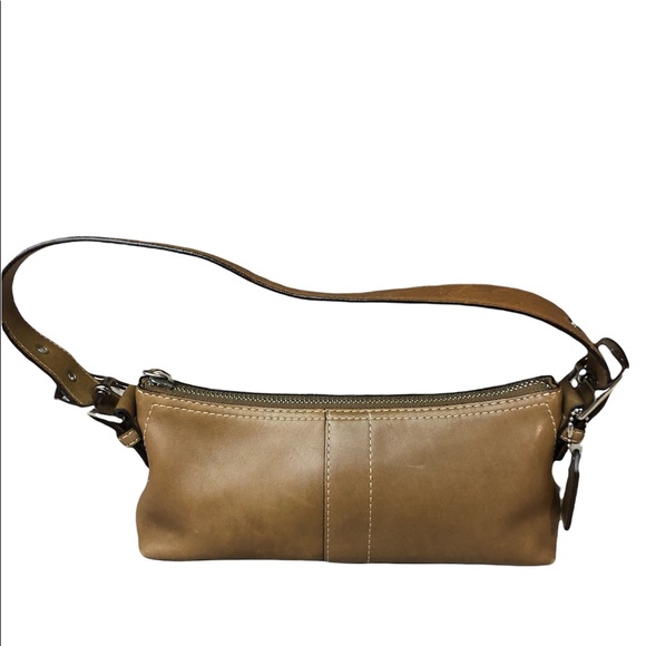 **SOLD** Coach Vintage Baguette Purse - Picture 7 of 16